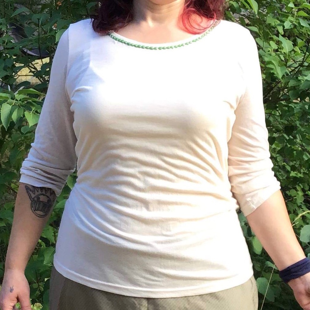 Susan Bristol 3/4 sleeve ruched sides shirt